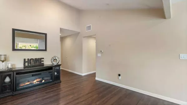 271 E Rienstra ST, Chula Vista, CA 91911