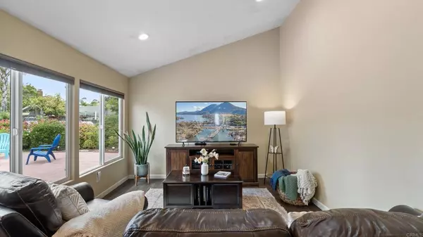 271 E Rienstra ST, Chula Vista, CA 91911