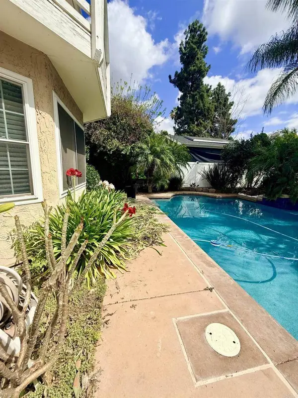 9201 Brookside CIR, Spring Valley, CA 91977
