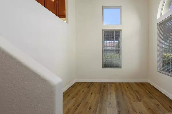 3718 Mykonos LN #158, San Diego, CA 92130