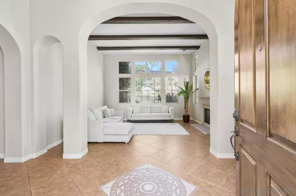 2957 Ranch Gate Rd, Chula Vista, CA 91914