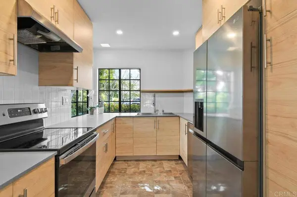 402 Windjammer CIR, Chula Vista, CA 91910