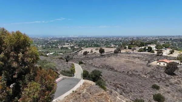 Randy LN, Bonita, CA 91902