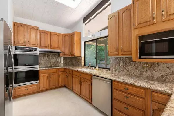 8456 Sugarman DR, La Jolla, CA 92037