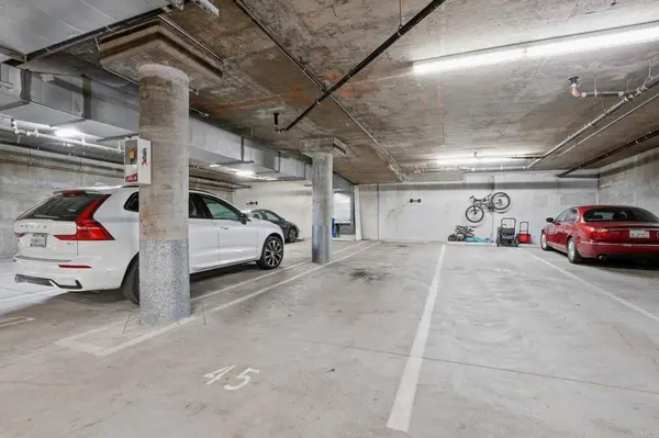 4057 1st AVE #107, San Diego, CA 92103