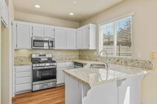 2550 Garnet Peak Rd, Chula Vista, CA 91915