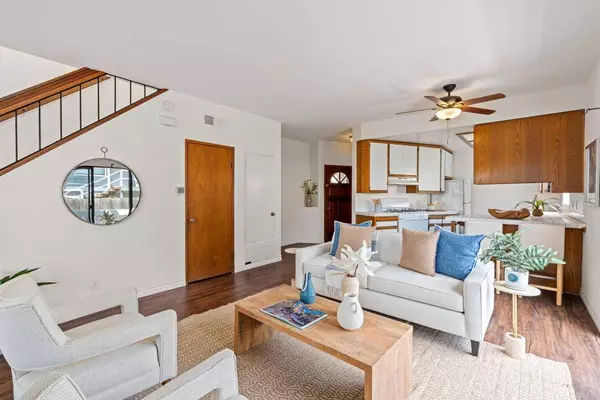 371 D AVE #C, Coronado, CA 92118