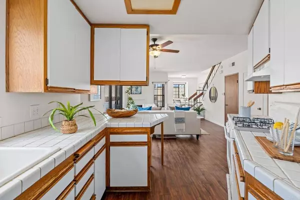 371 D AVE #C, Coronado, CA 92118