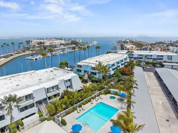 38 Montego Court, Coronado, CA 92118