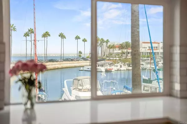 38 Montego CT, Coronado, CA 92118