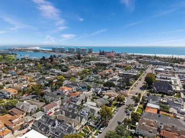853 C Avenue, Coronado, CA 92118