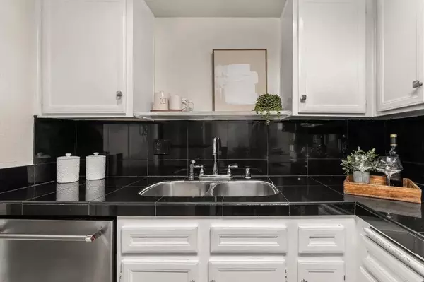 1650 8th Avenue #401, San Diego, CA 92101