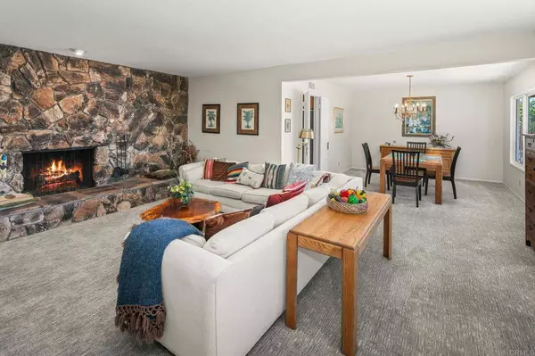 182 Dewitt CT, El Cajon, CA 92020