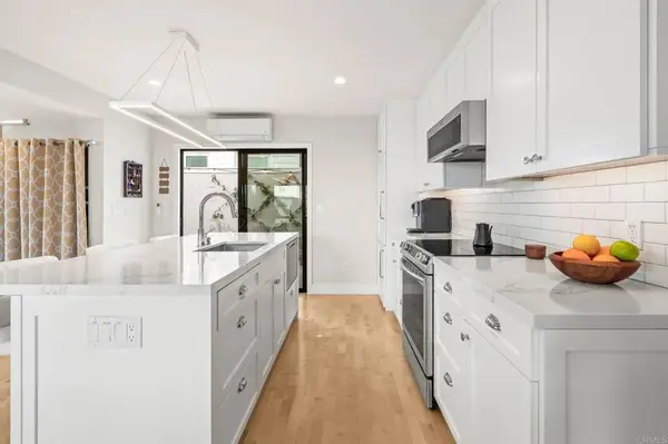 909 Olive Avenue, Coronado, CA 92118