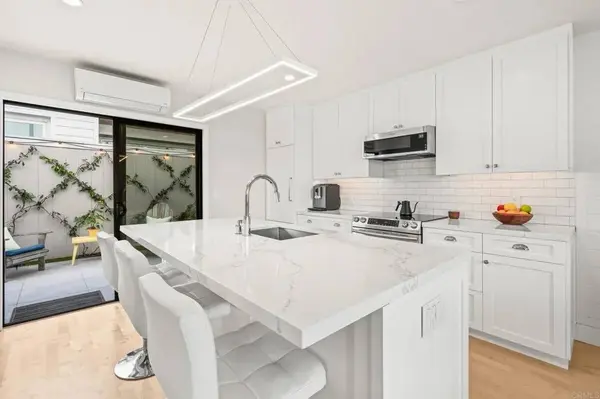 909 Olive Avenue, Coronado, CA 92118