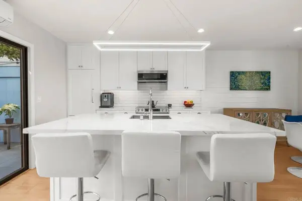 909 Olive Avenue, Coronado, CA 92118