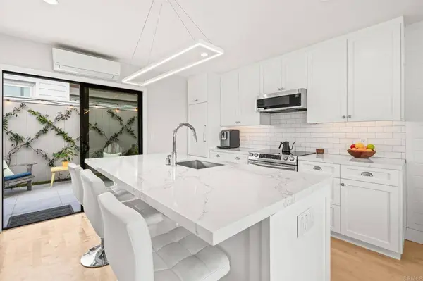 909 Olive AVE, Coronado, CA 92118