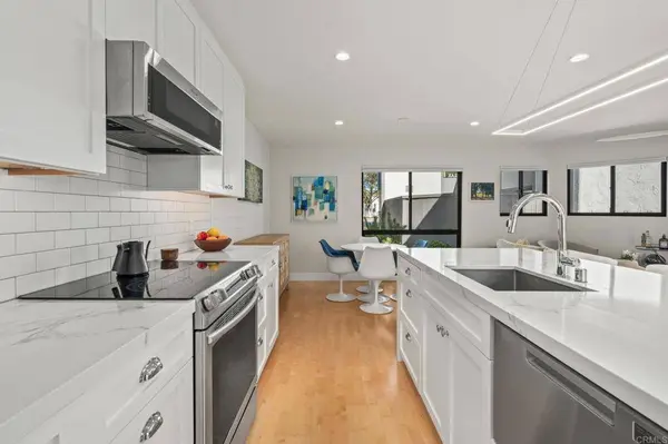 909 Olive AVE, Coronado, CA 92118