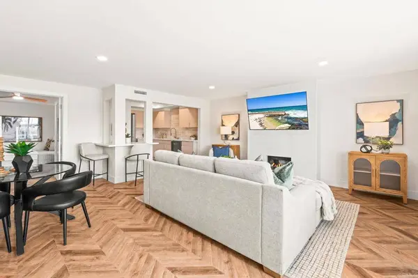 90 Montego CT, Coronado, CA 92118