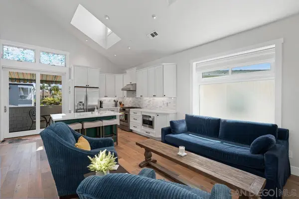 851 C Ave., Coronado, CA 92118