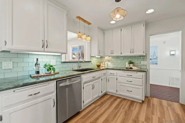 6832 Dennison Street, San Diego, CA 92122