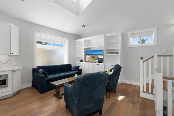 851 C Ave., Coronado, CA 92118