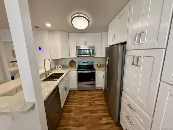 10325 Caminito Cuervo #185, San Diego, CA 92108