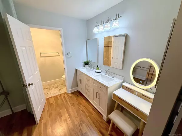 10325 Caminito Cuervo #185, San Diego, CA 92108