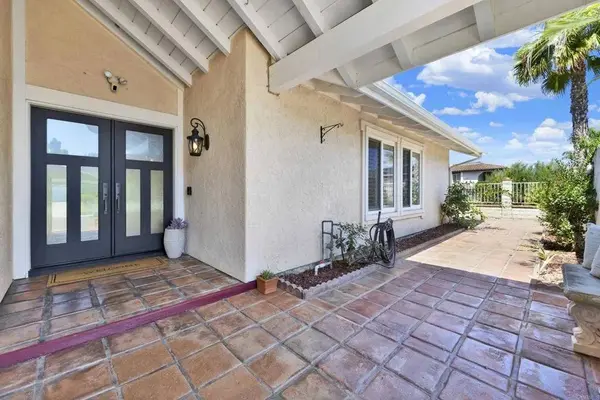 7701 Garboso Pl, Carlsbad, CA 92009