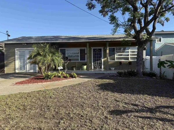 7423 Pacific, Lemon Grove, CA 91945