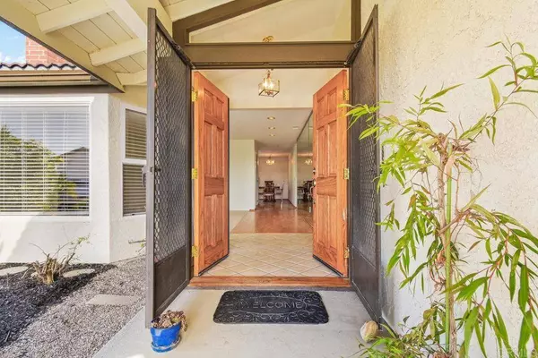 2880 Murat ST, San Diego, CA 92117