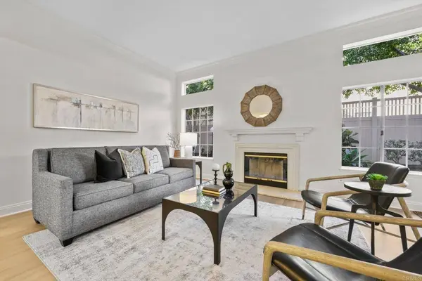 521 Arbor Dr #105, San Diego, CA 92103