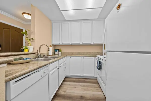 432 Edgehill LN #134, Oceanside, CA 92054