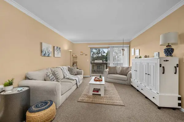 432 Edgehill LN #134, Oceanside, CA 92054