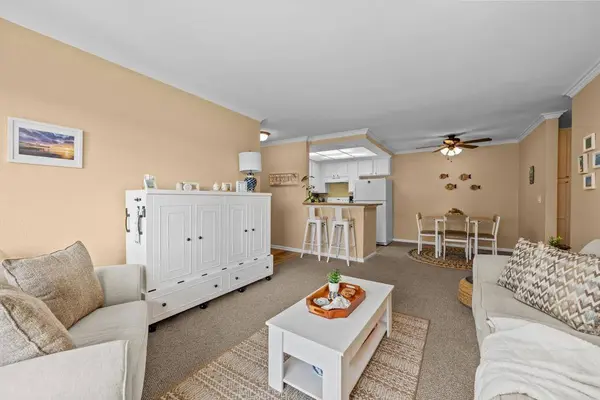 432 Edgehill LN #134, Oceanside, CA 92054