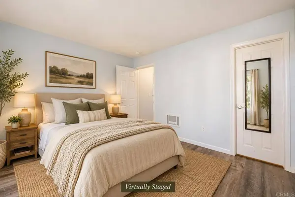 432 Edgehill LN #57, Oceanside, CA 92054