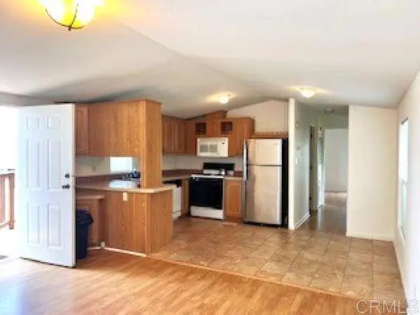 699 N Vulcan AVE #35, Encinitas, CA 92024