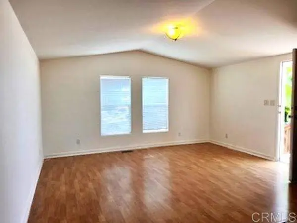 699 N Vulcan AVE #35, Encinitas, CA 92024