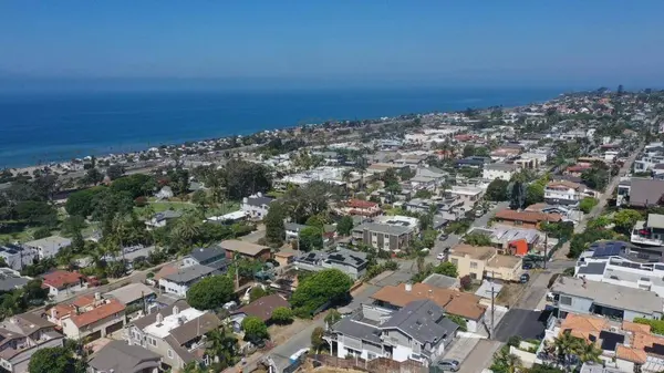 2311 Montgomery AVE, Cardiff By The Sea, CA 92007