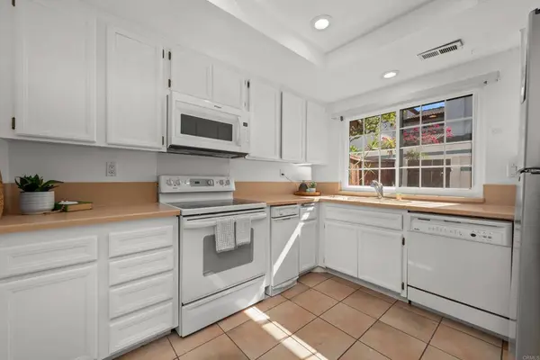 1579 Apache DR #E, Chula Vista, CA 91910
