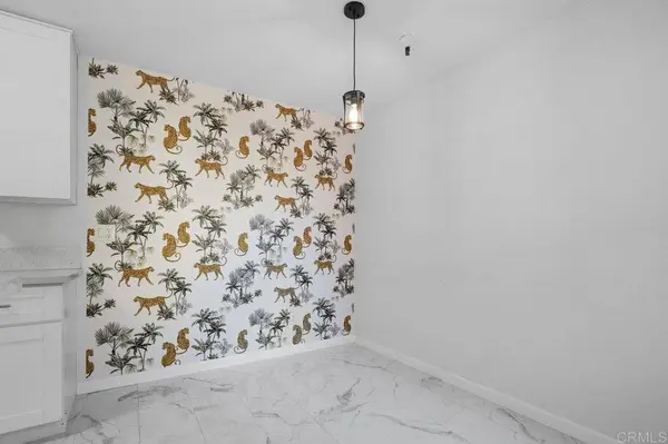 3050 Suncrest Dr. #7, San Diego, CA 92116