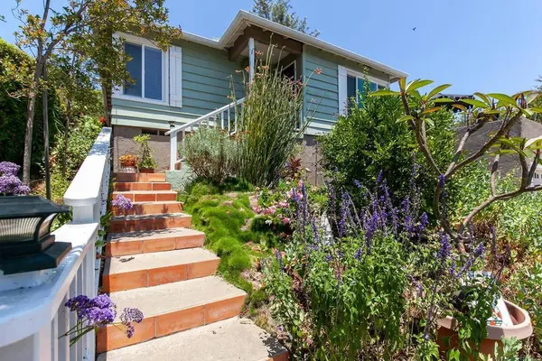 8420 Porter Hill Terrace, La Mesa, CA 91942