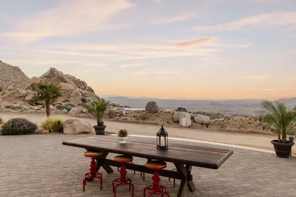 8022 Wesley Rd, Joshua Tree, CA 92252-3056