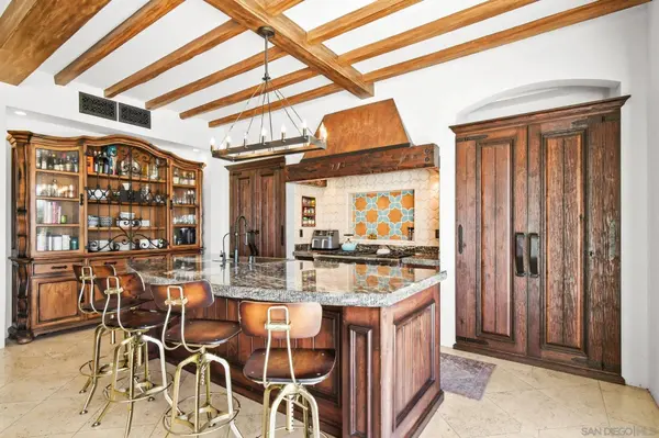 1664 Guizot St, San Diego, CA 92107