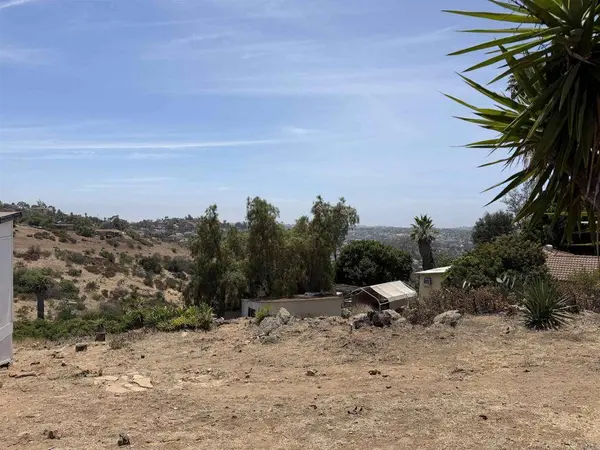 2610 Helix St., Spring Valley, CA 91977