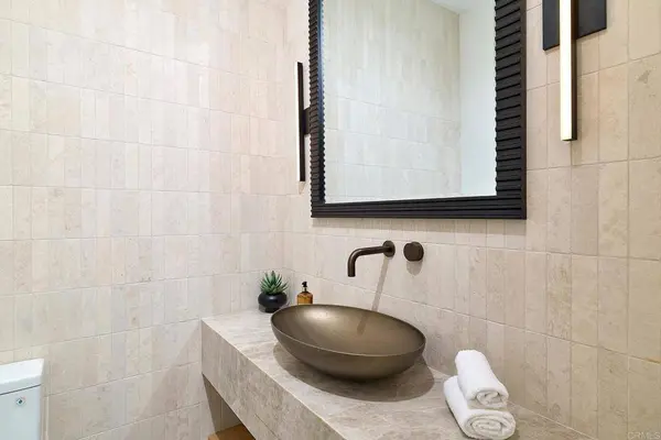228 N Helix, Solana Beach, CA 92075
