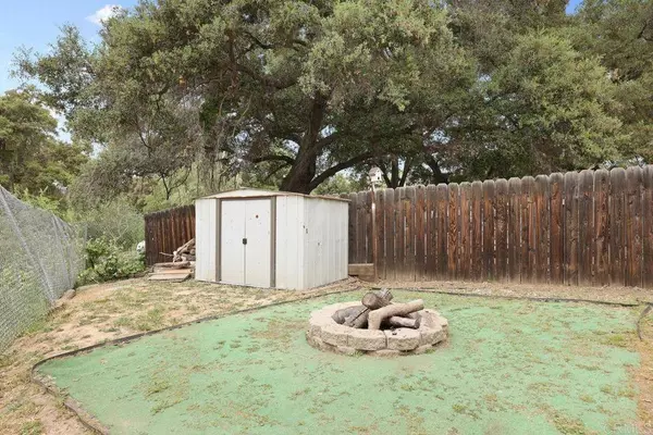 8968 Lakeview RD, Lakeside, CA 92040