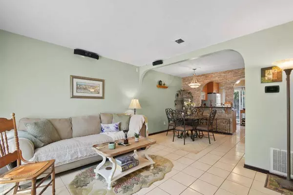 10158 Carefree DR, Santee, CA 92071