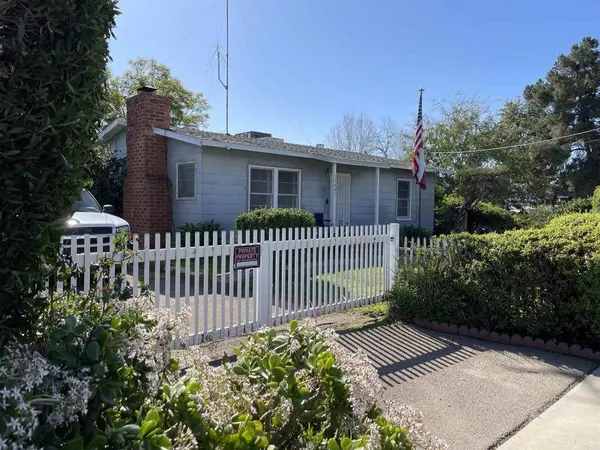 13451 Lakeshore DR, Lakeside, CA 92040
