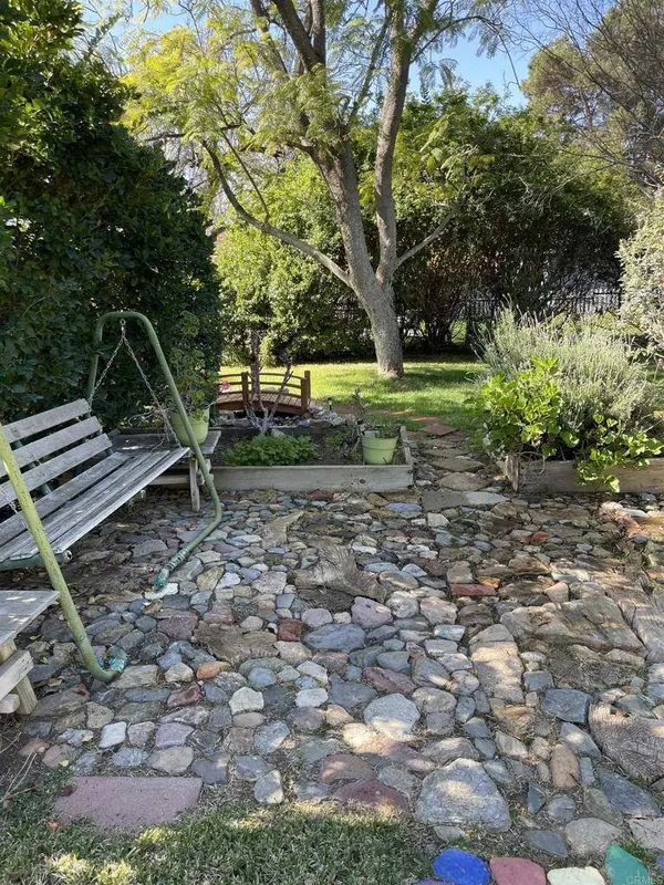 13451 Lakeshore DR, Lakeside, CA 92040